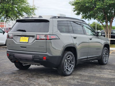 2026 Jeep Cherokee CHEROKEE LAREDO 4X4