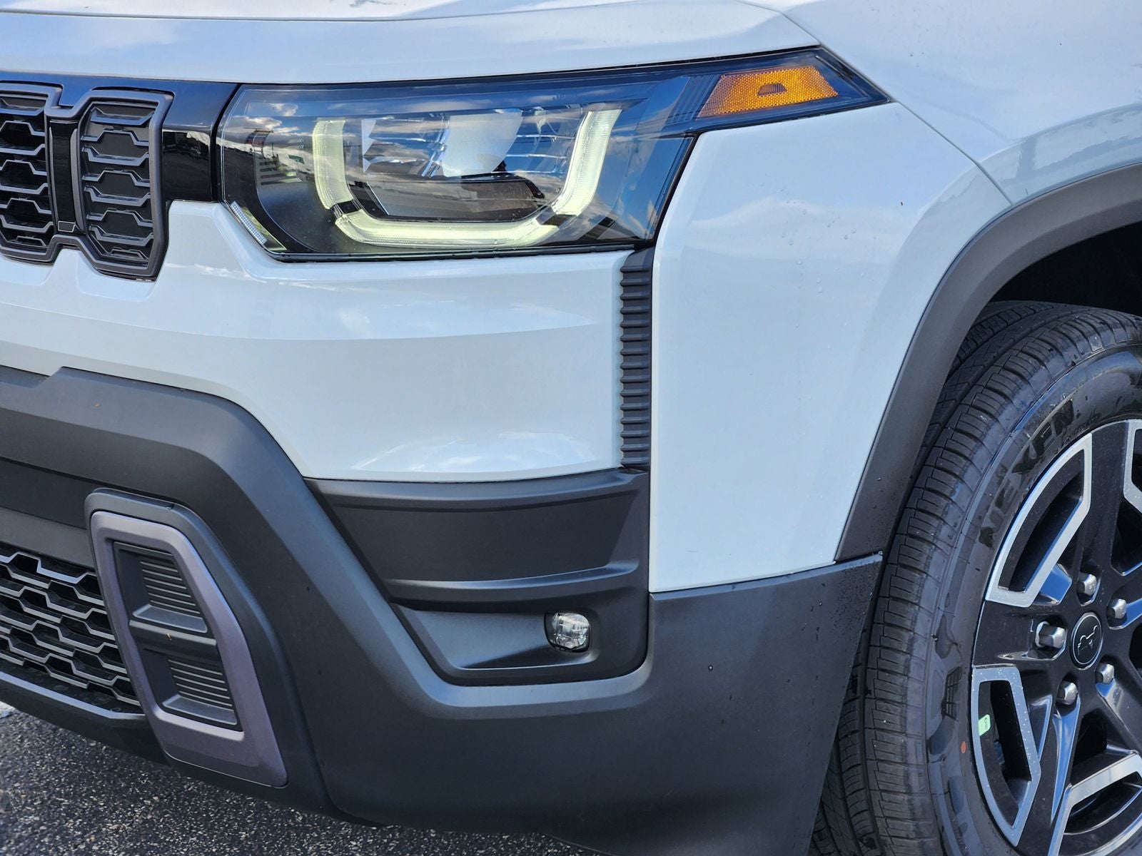 2026 Jeep Cherokee CHEROKEE LAREDO 4X4