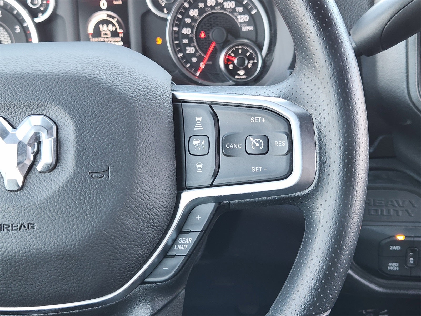 2026 RAM Ram 2500 RAM 2500 TRADESMAN CREW CAB 4X4 6'4' BOX