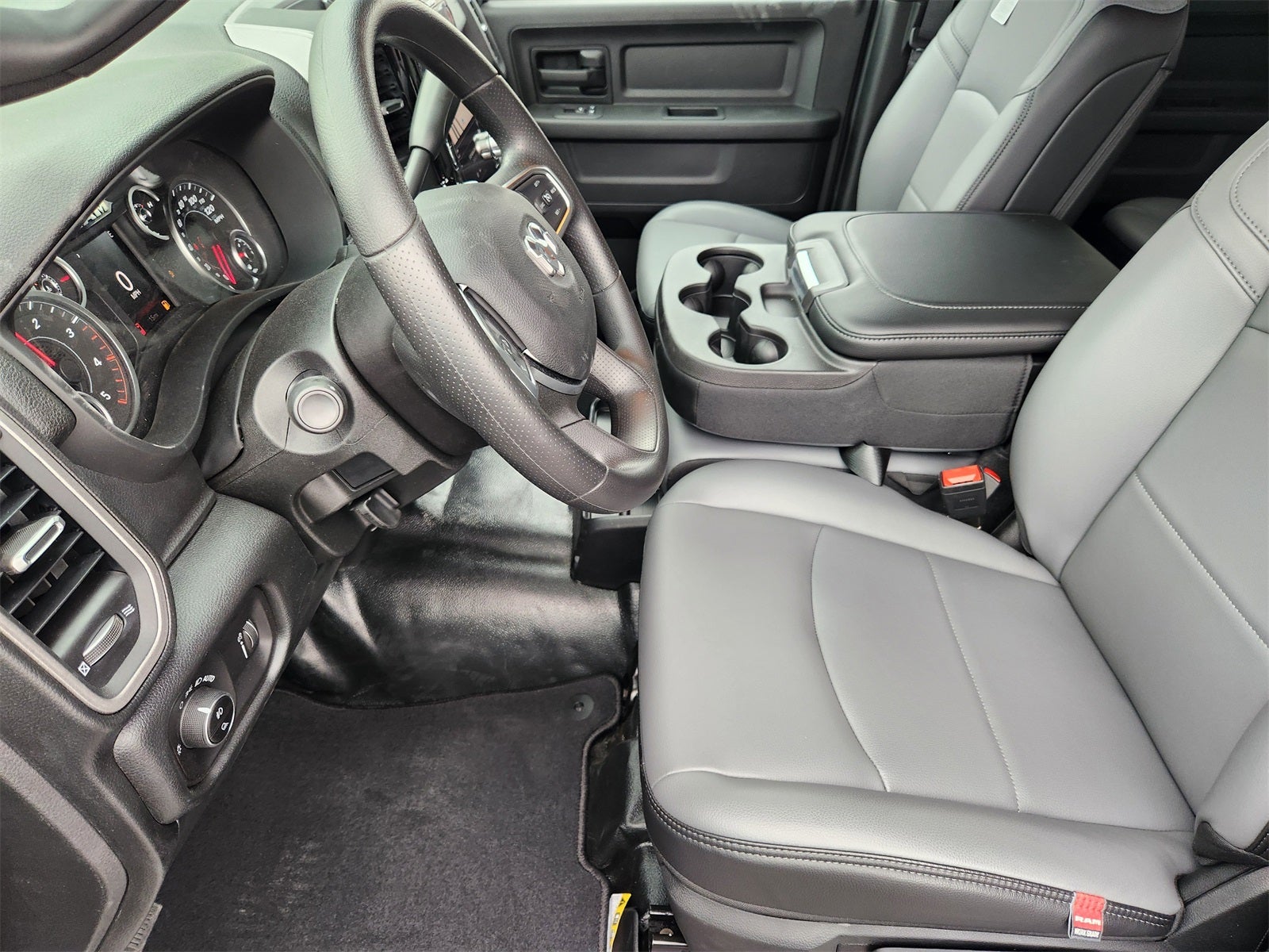 2026 RAM Ram 2500 RAM 2500 TRADESMAN CREW CAB 4X4 8' BOX