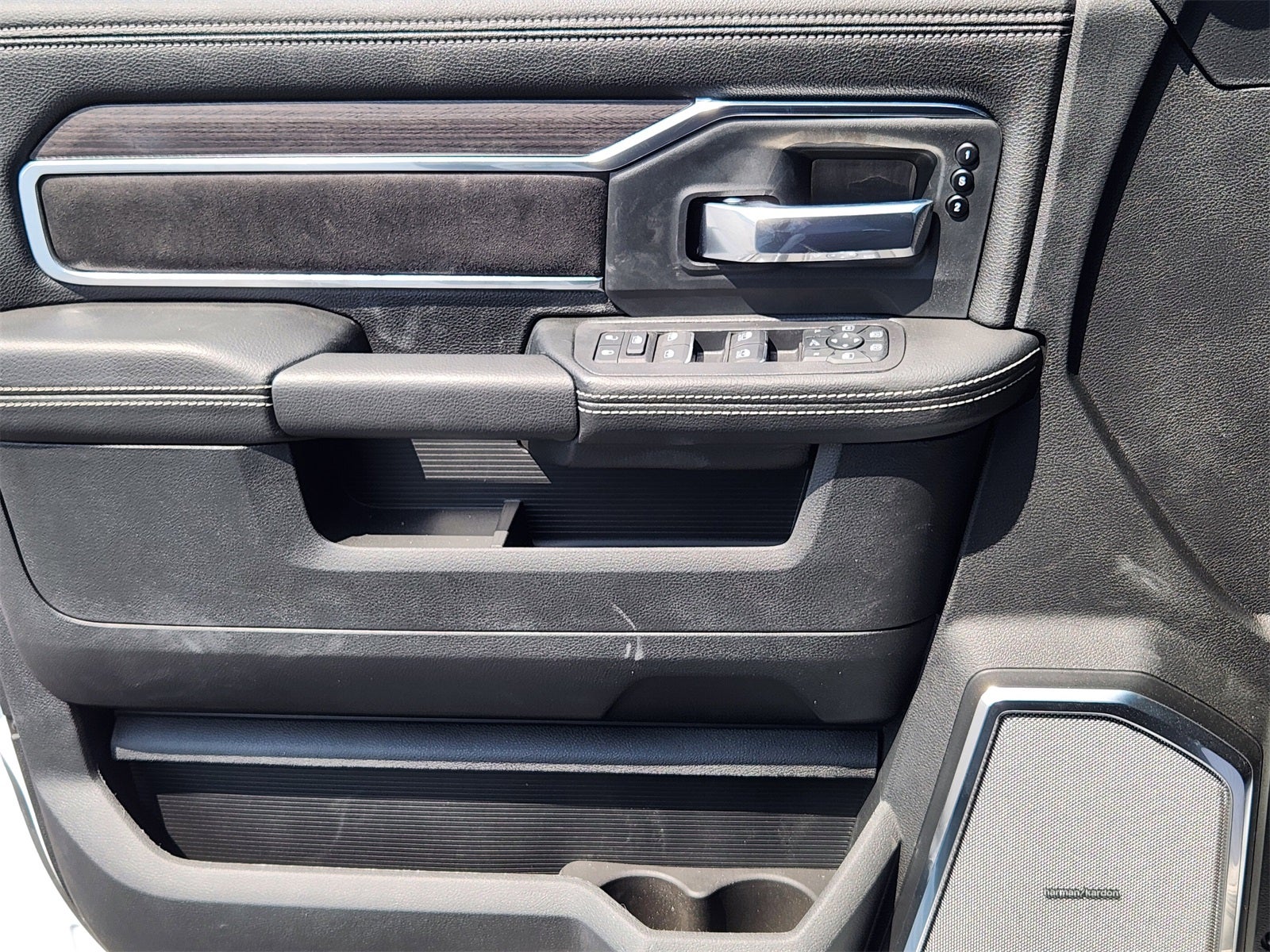 2026 RAM Ram 2500 RAM 2500 LARAMIE MEGA CAB 4X4 6'4' BOX