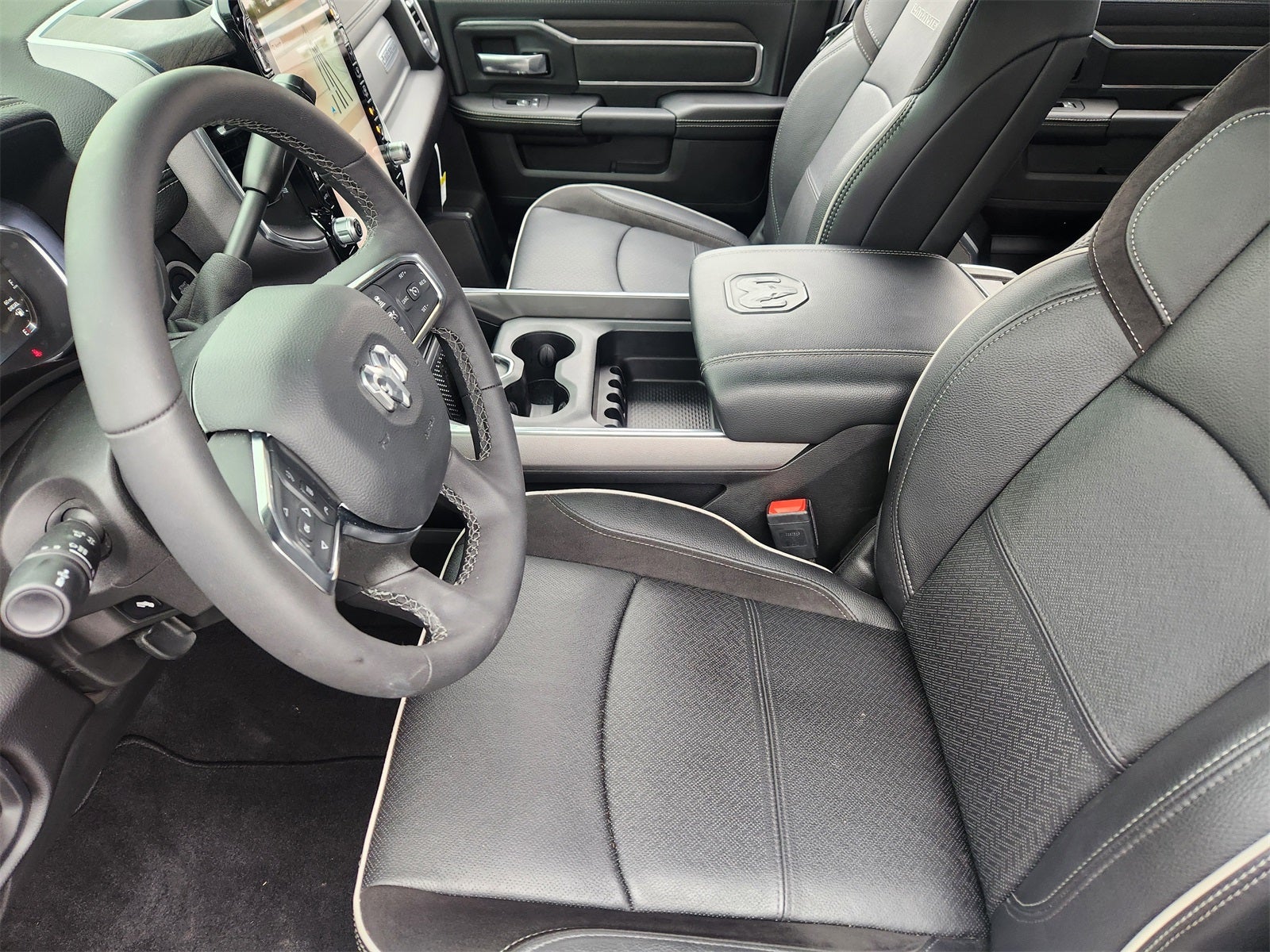 2025 RAM Ram 2500 RAM 2500 LARAMIE MEGA CAB 4X4 6'4' BOX