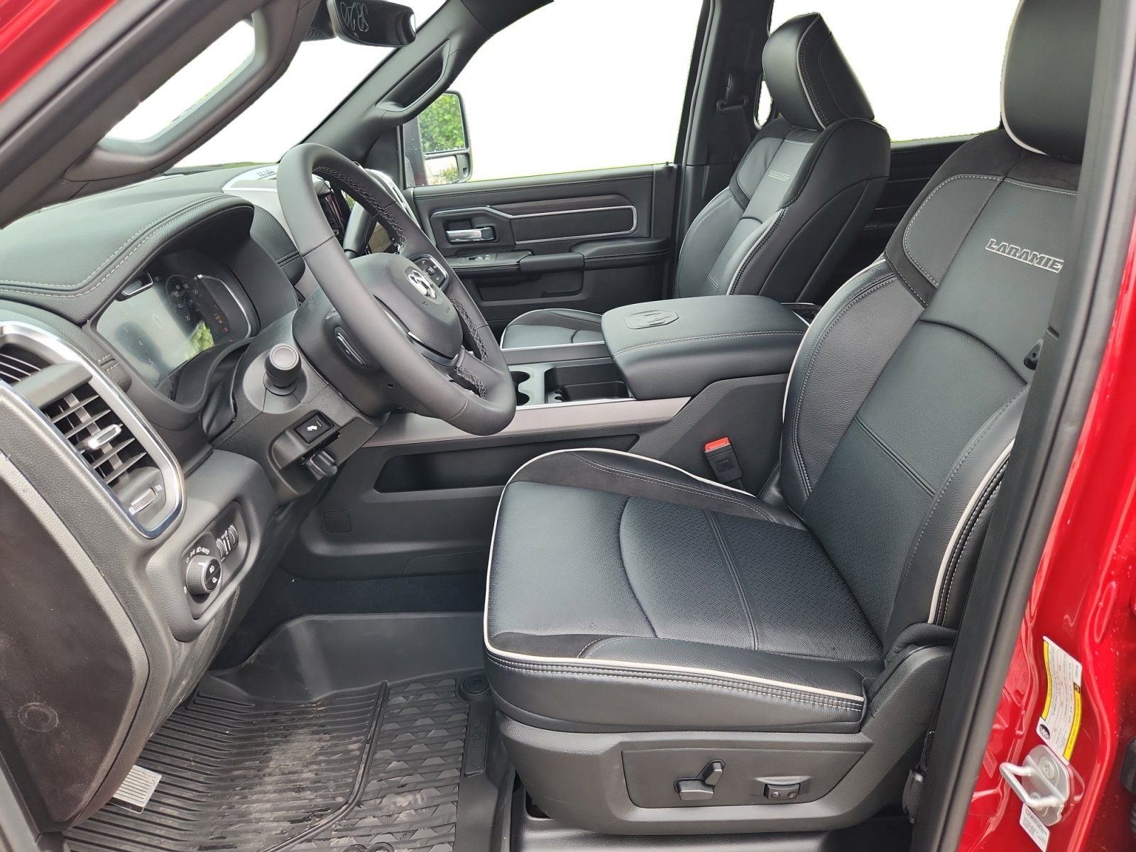 2026 RAM Ram 2500 RAM 2500 LARAMIE MEGA CAB 4X4 6'4' BOX
