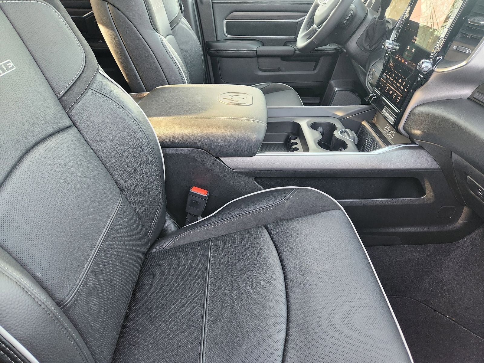 2026 RAM Ram 2500 RAM 2500 LARAMIE MEGA CAB 4X4 6'4' BOX