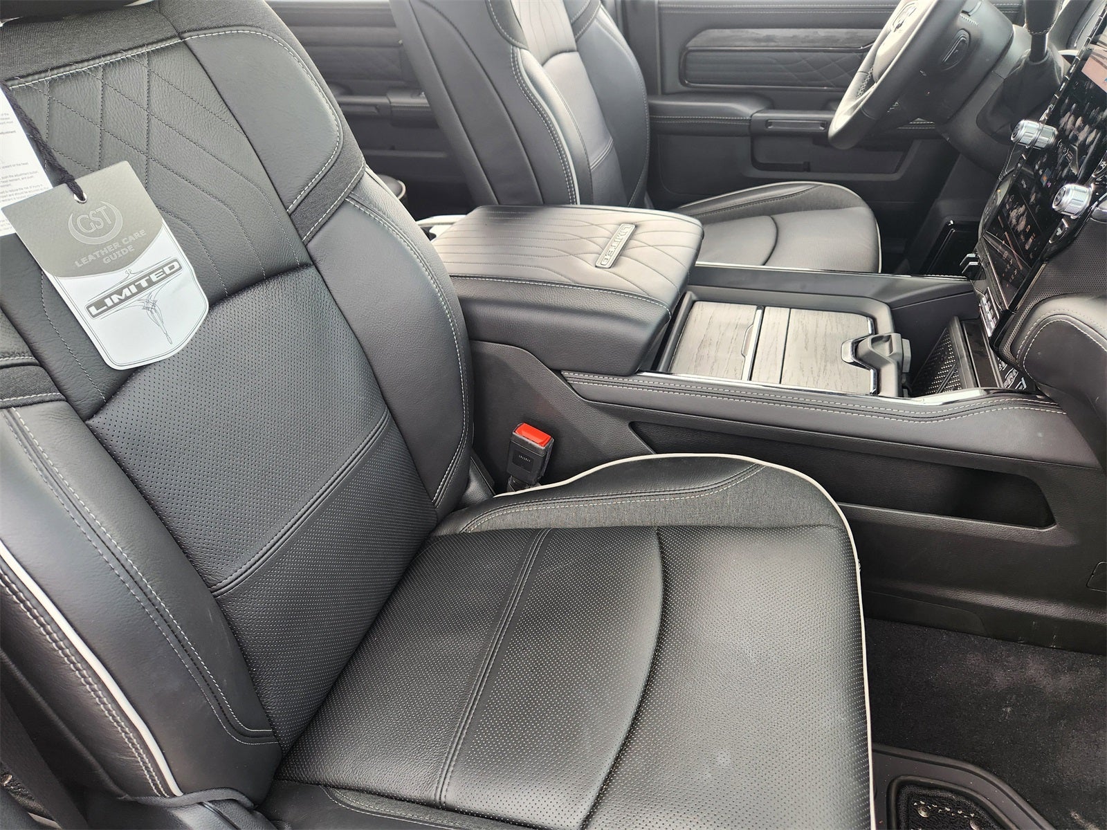 2025 RAM Ram 2500 RAM 2500 LIMITED CREW CAB 4X4 6'4' BOX