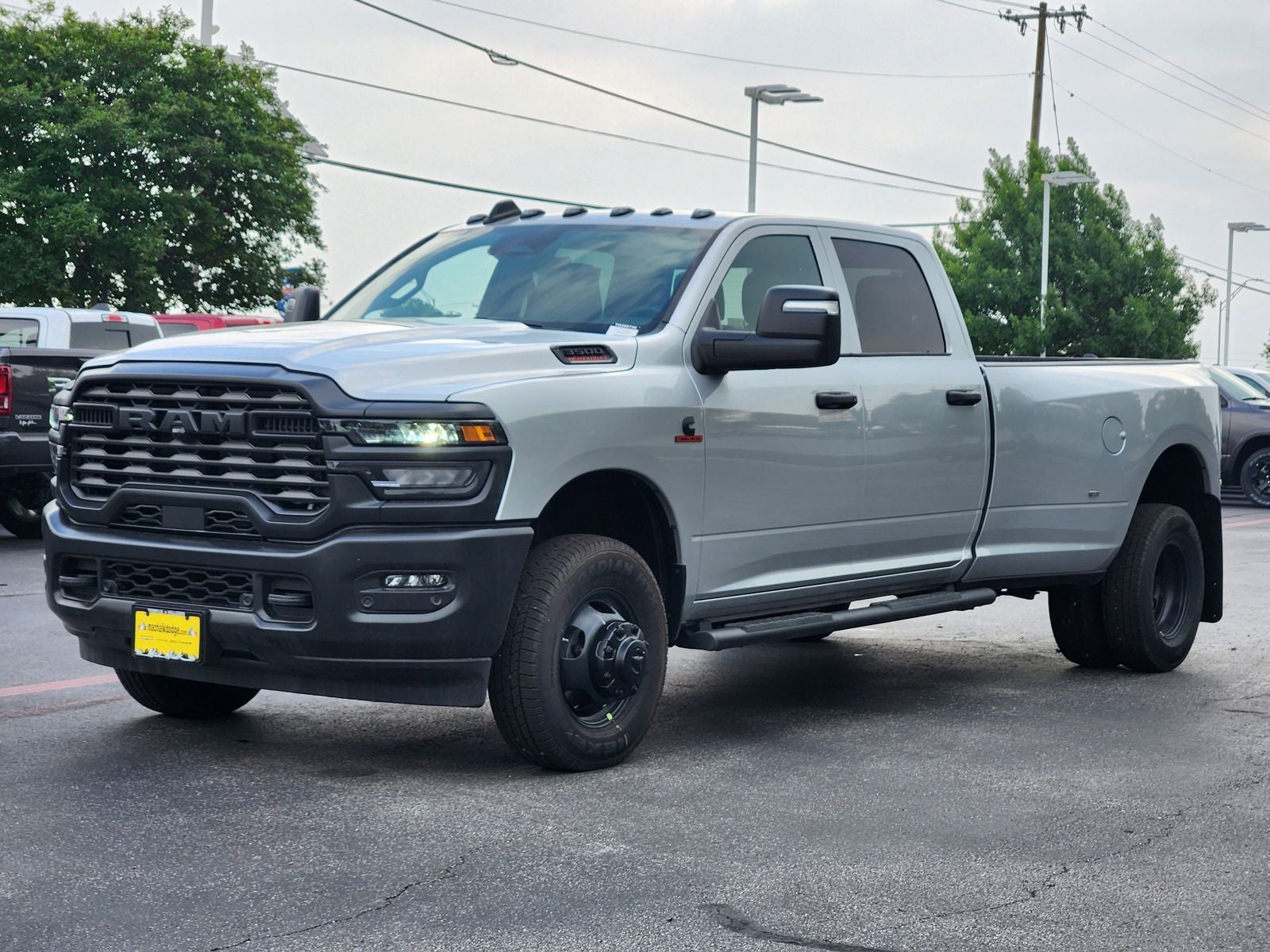 2026 RAM Ram 3500 RAM 3500 TRADESMAN CREW CAB 4X4 8' BOX