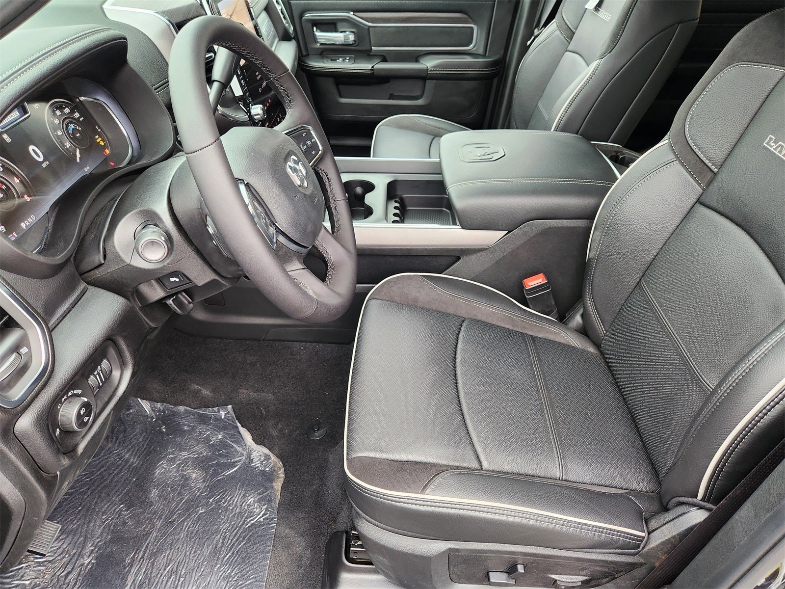 2026 RAM Ram 3500 RAM 3500 LARAMIE CREW CAB 4X4 8' BOX