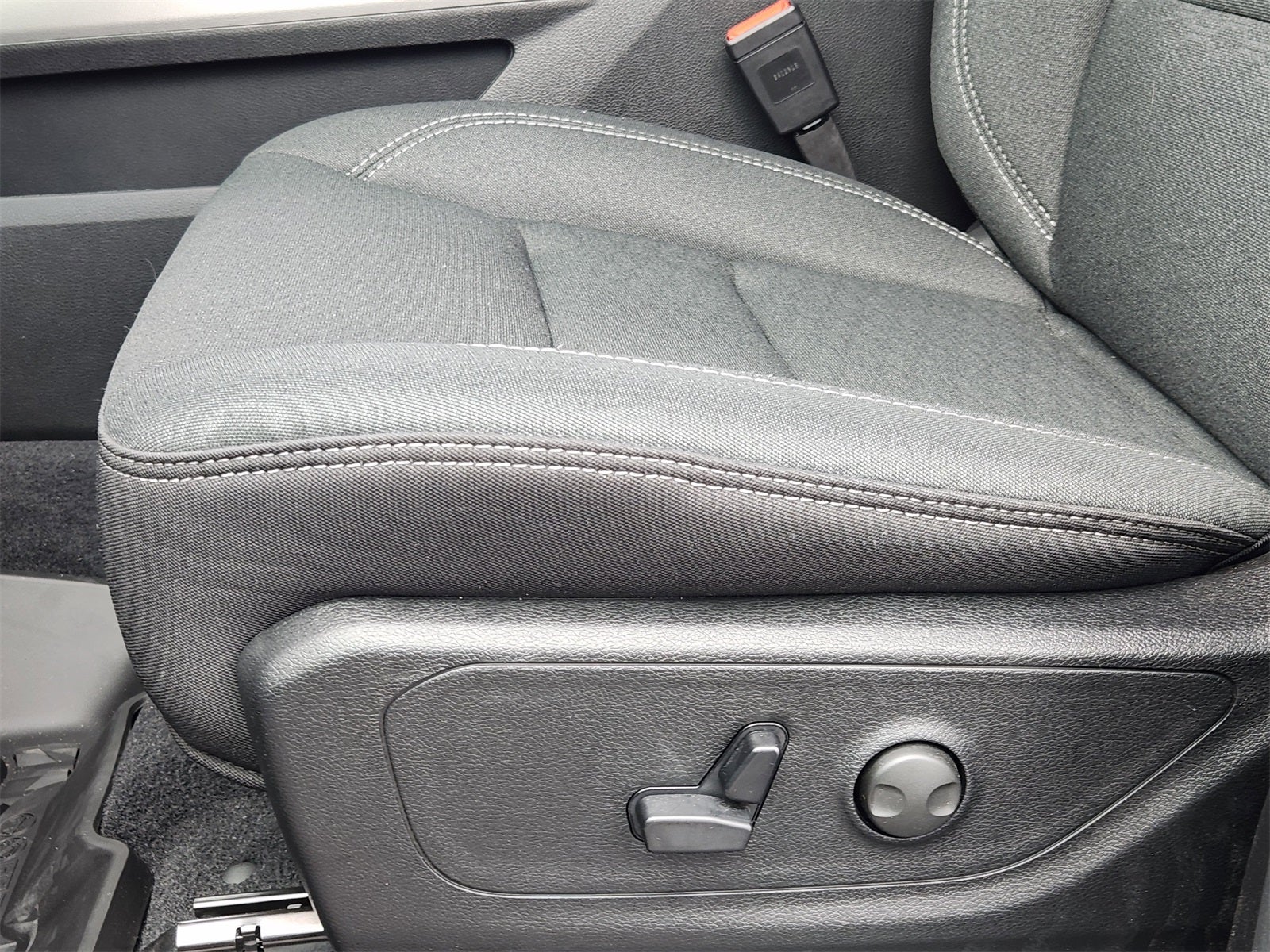 2025 RAM Ram 1500 RAM 1500 LONE STAR CREW CAB 4X2 5'7' BOX