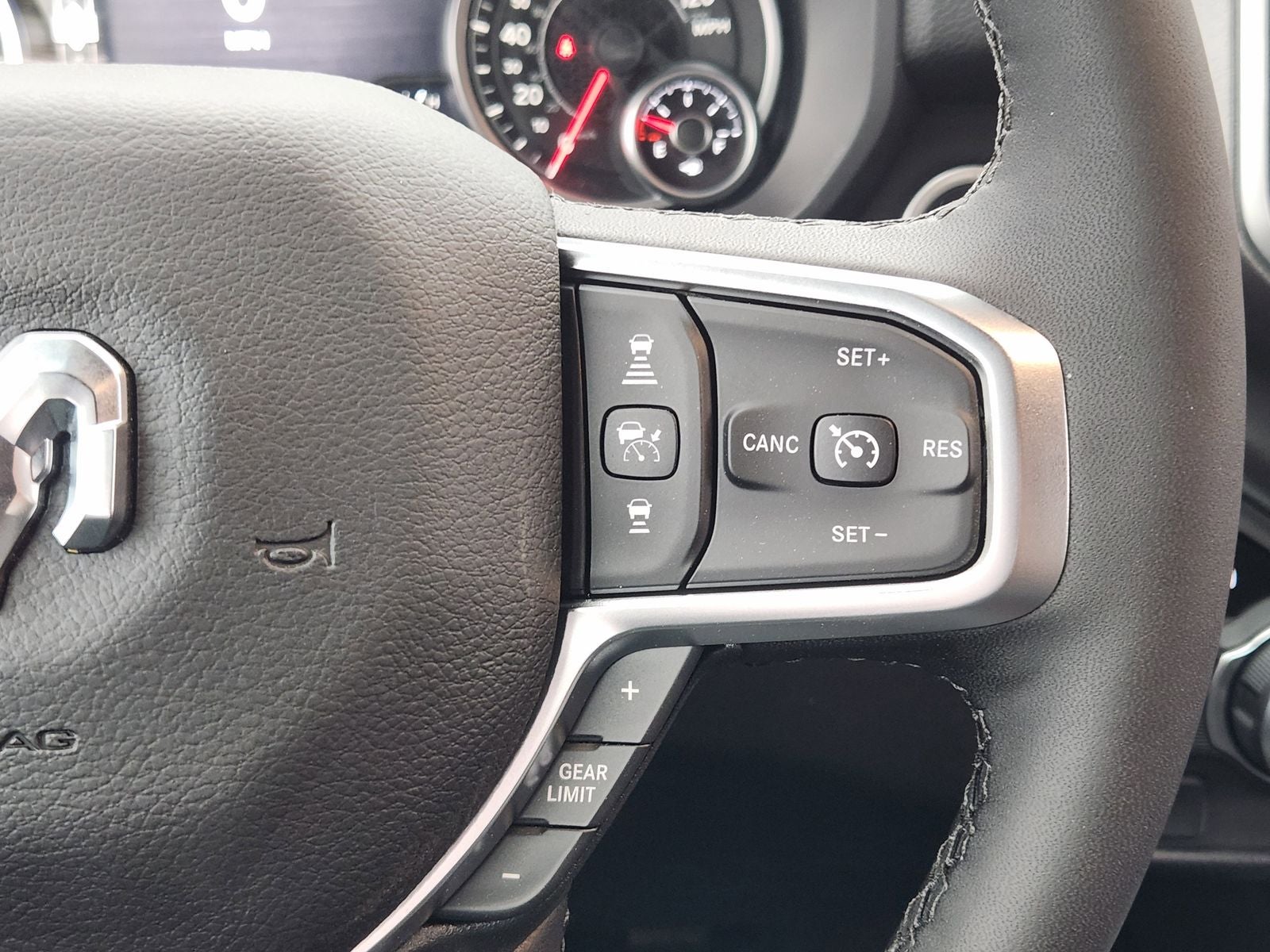 2026 RAM Ram 1500 RAM 1500 LONE STAR CREW CAB 4X2 5'7' BOX