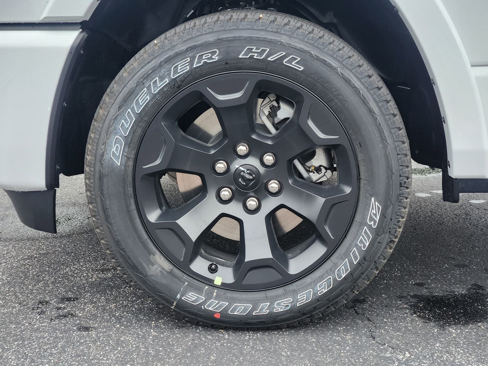 2026 RAM Ram 1500 RAM 1500 LONE STAR CREW CAB 4X2 5'7' BOX