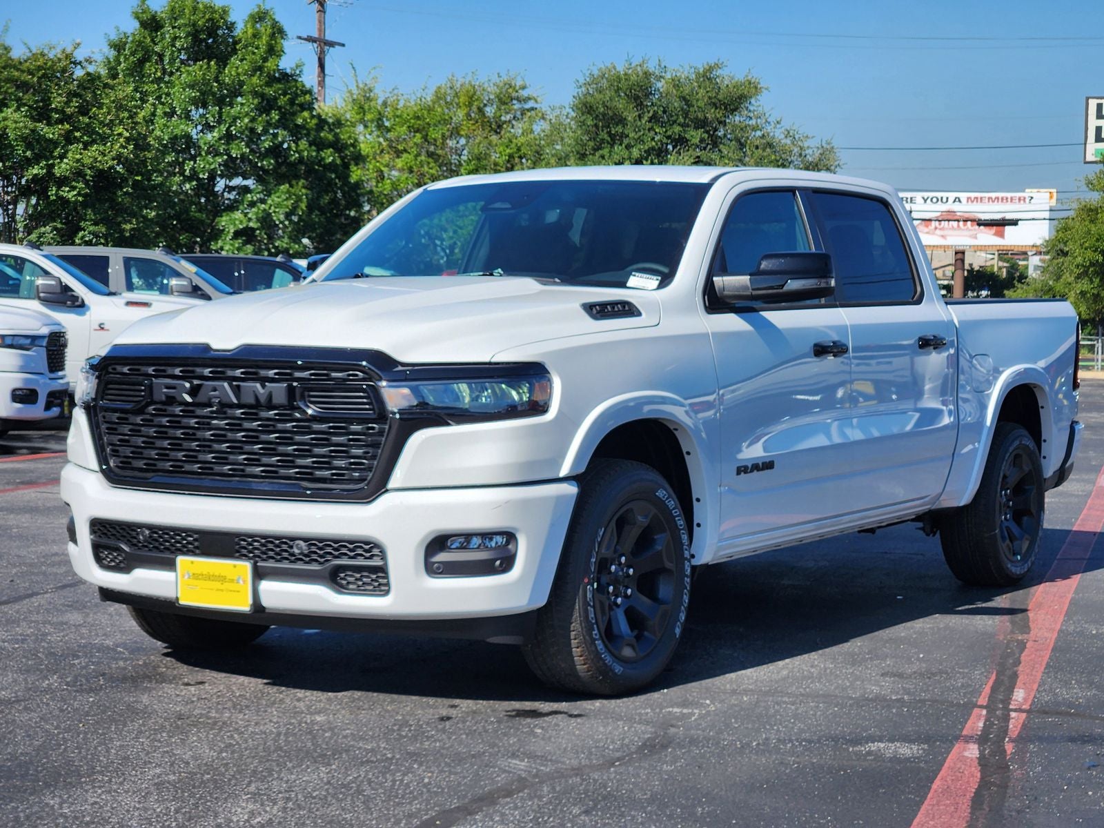 2026 RAM Ram 1500 RAM 1500 LONE STAR CREW CAB 4X2 5'7' BOX