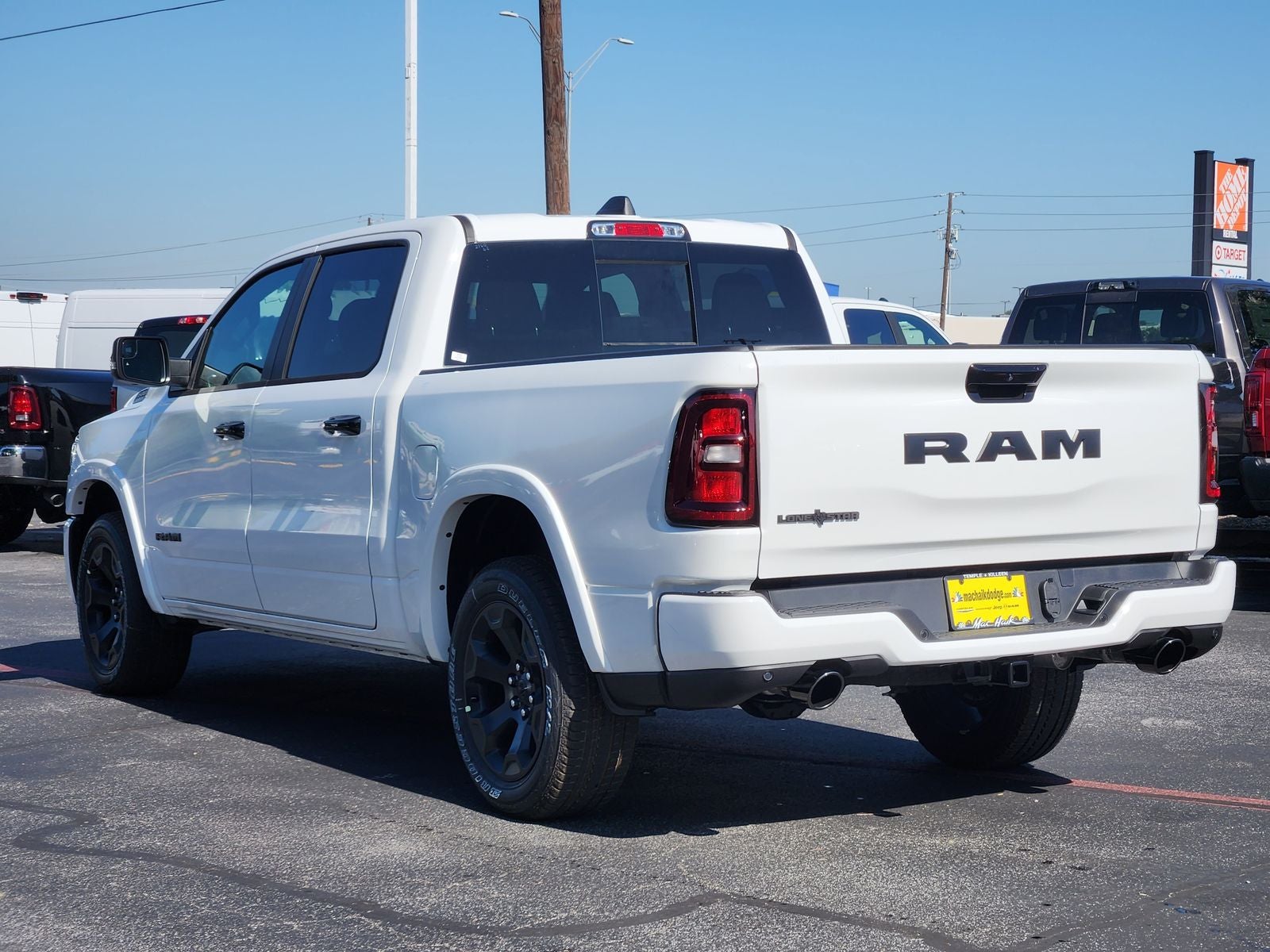 2026 RAM Ram 1500 RAM 1500 LONE STAR CREW CAB 4X2 5'7' BOX