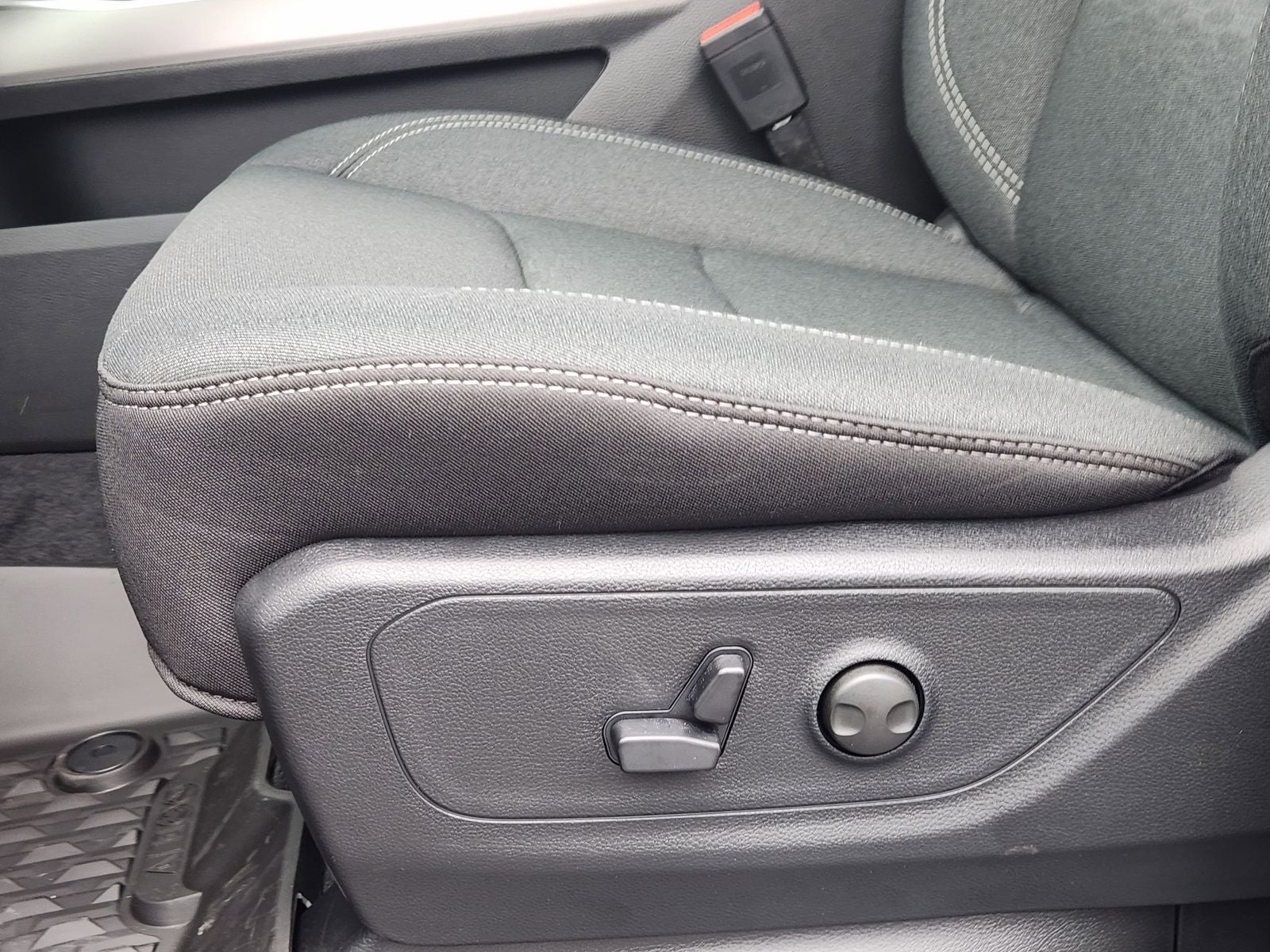 2026 RAM Ram 1500 RAM 1500 LONE STAR CREW CAB 4X2 5'7' BOX