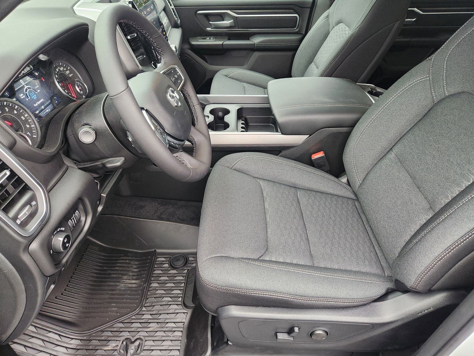2026 RAM Ram 1500 RAM 1500 LONE STAR CREW CAB 4X2 5'7' BOX