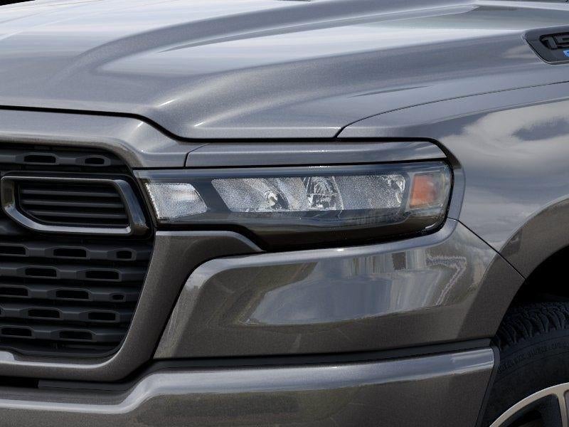 2026 RAM Ram 1500 RAM 1500 EXPRESS CREW CAB 4X2 5'7' BOX