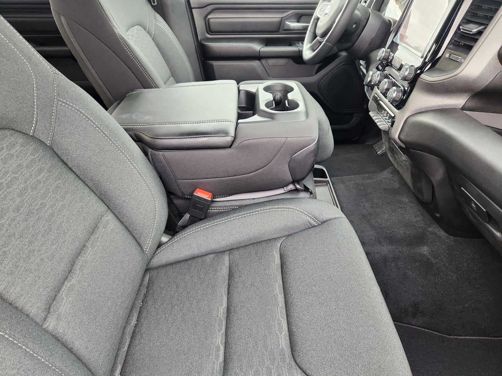 2026 RAM Ram 1500 RAM 1500 EXPRESS CREW CAB 4X2 5'7' BOX