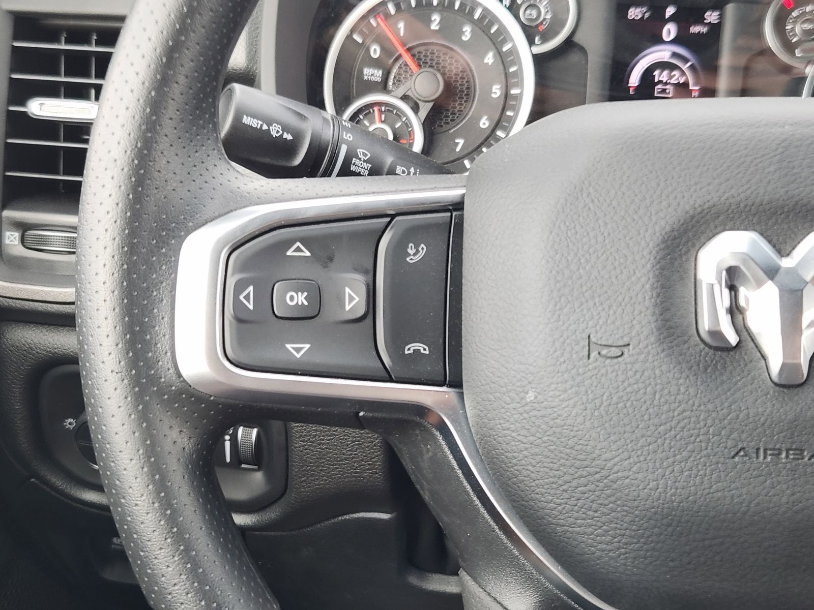 2026 RAM Ram 1500 RAM 1500 EXPRESS CREW CAB 4X2 5'7' BOX