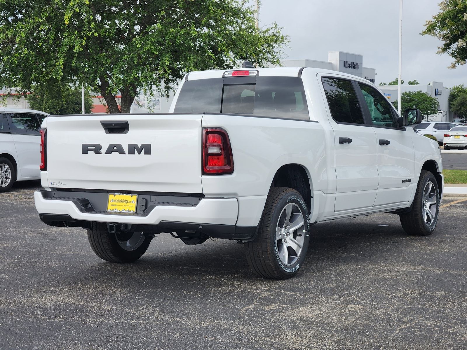 2026 RAM Ram 1500 RAM 1500 EXPRESS CREW CAB 4X2 5'7' BOX