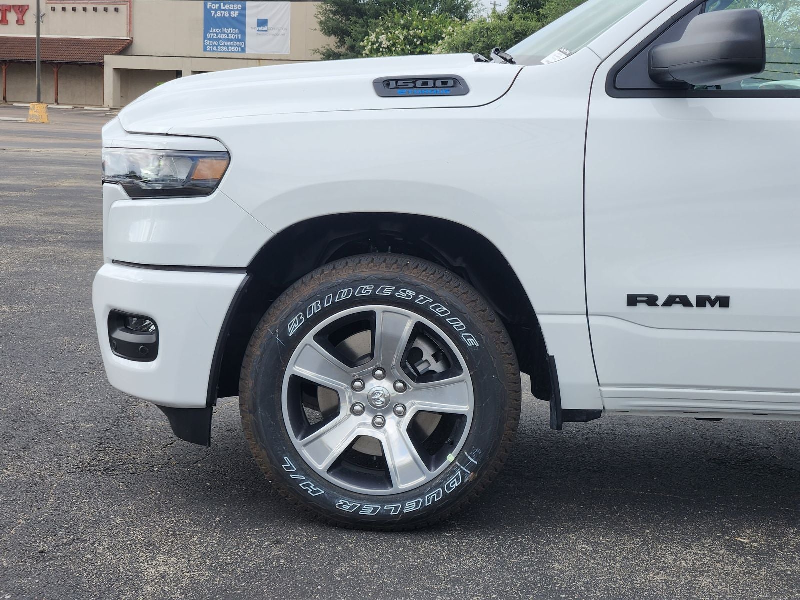 2026 RAM Ram 1500 RAM 1500 EXPRESS CREW CAB 4X2 5'7' BOX