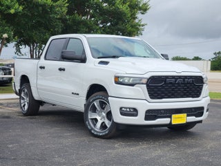 2026 RAM Ram 1500 RAM 1500 EXPRESS CREW CAB 4X2 5'7' BOX
