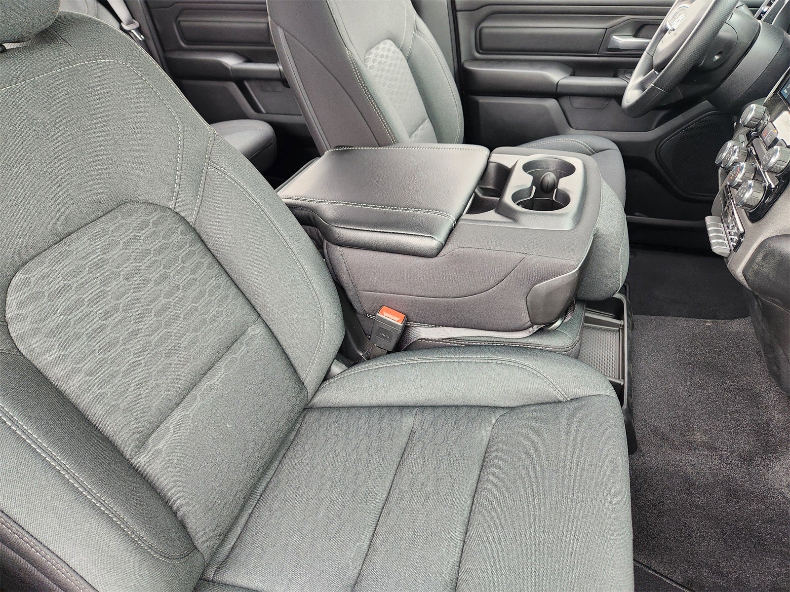 2026 RAM Ram 1500 RAM 1500 EXPRESS CREW CAB 4X2 5'7' BOX