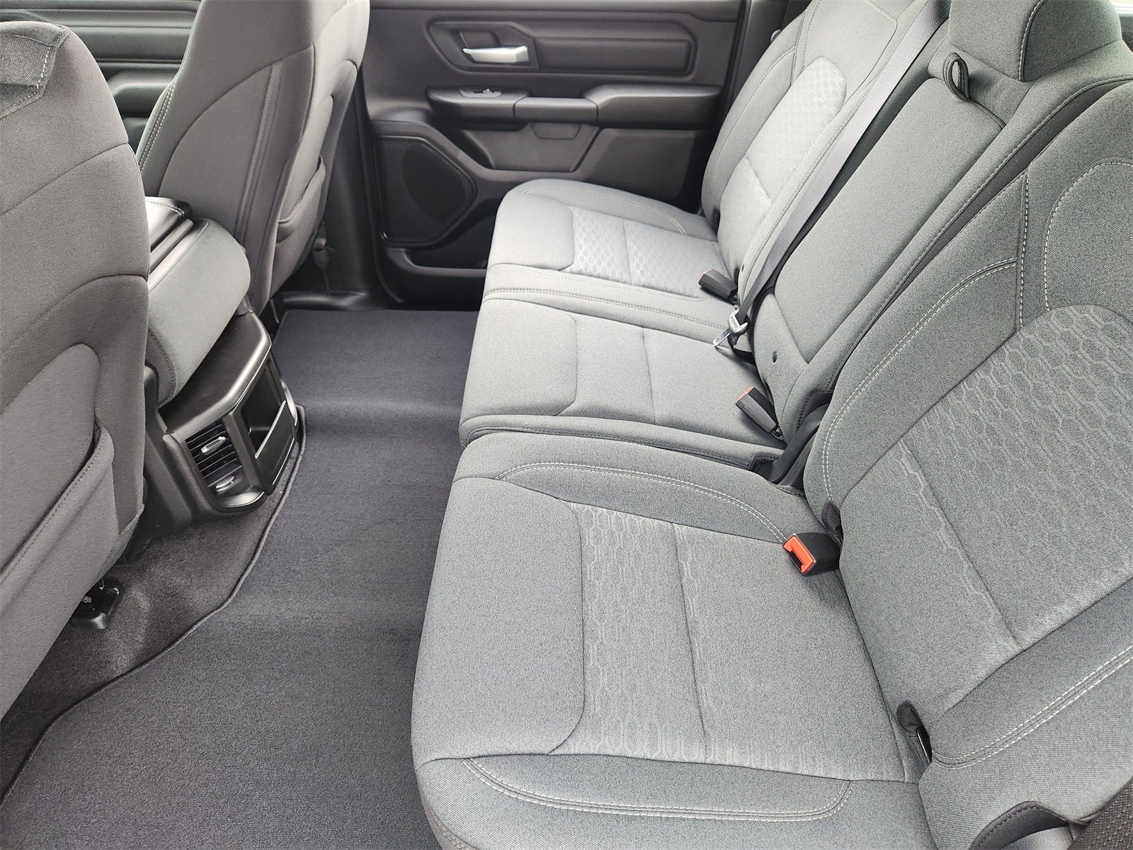 2026 RAM Ram 1500 RAM 1500 EXPRESS CREW CAB 4X2 5'7' BOX