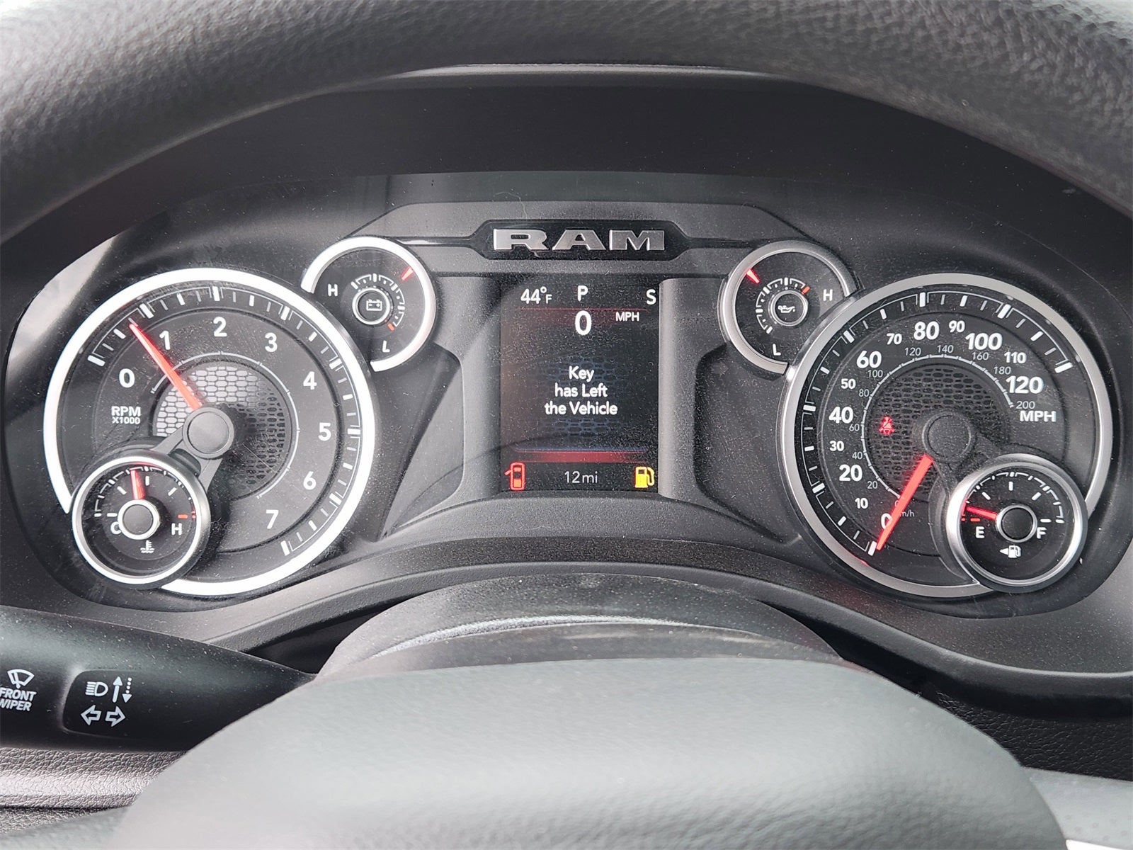 2026 RAM Ram 1500 RAM 1500 EXPRESS CREW CAB 4X2 5'7' BOX