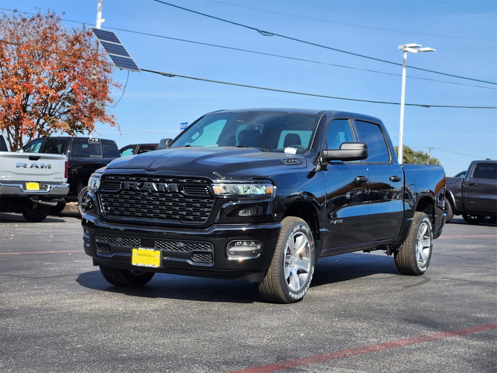 2026 RAM Ram 1500 RAM 1500 EXPRESS CREW CAB 4X2 5'7' BOX