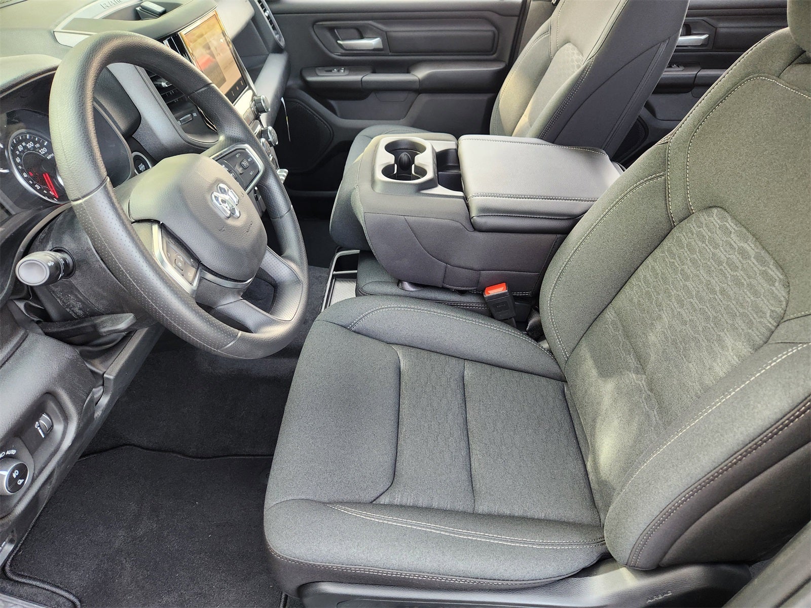 2026 RAM Ram 1500 RAM 1500 EXPRESS CREW CAB 4X2 5'7' BOX