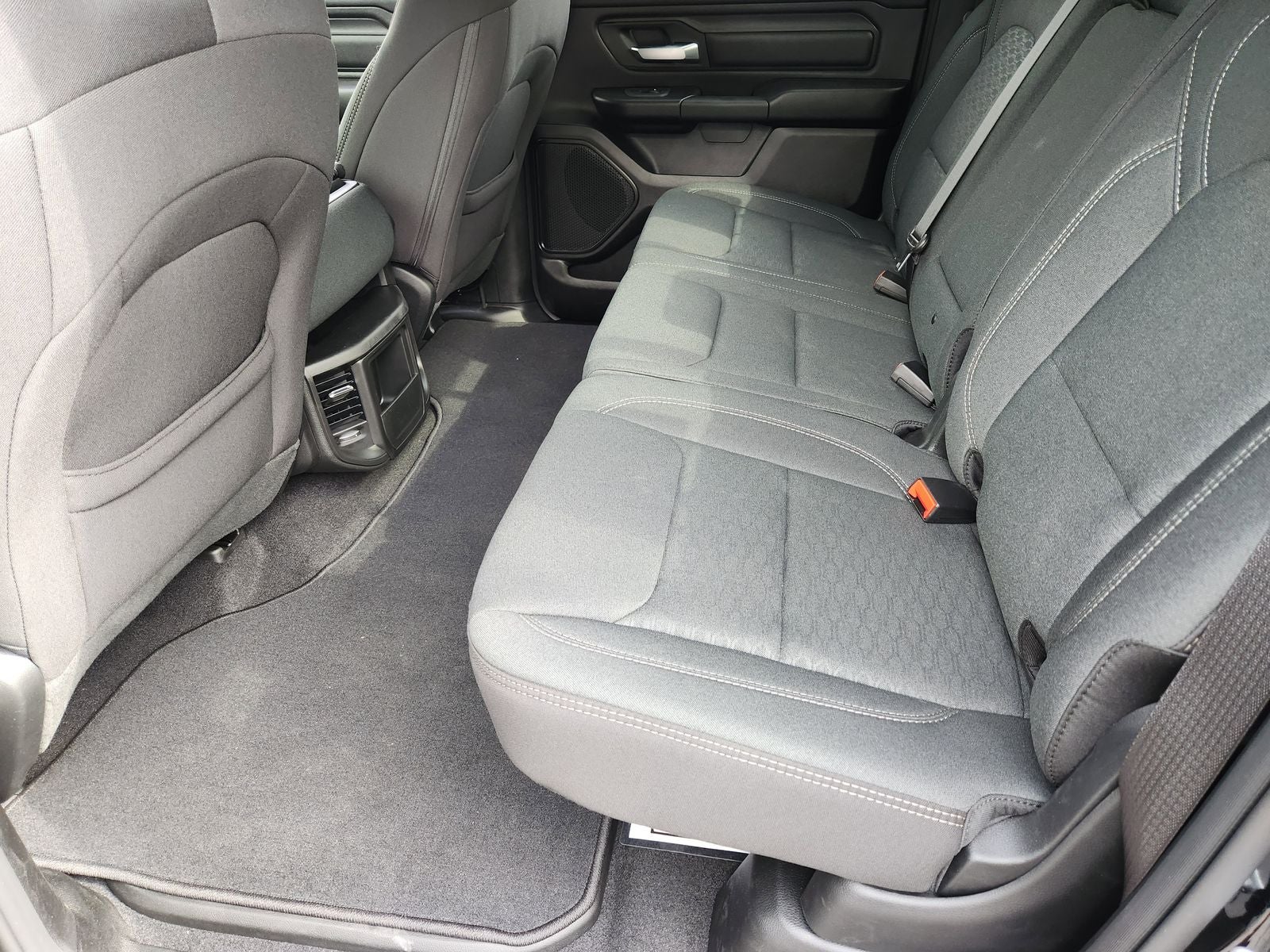 2026 RAM Ram 1500 RAM 1500 EXPRESS CREW CAB 4X2 5'7' BOX