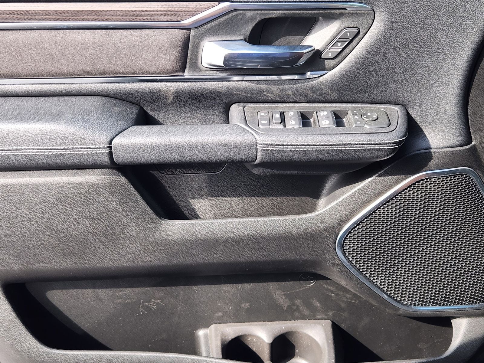 2026 RAM Ram 1500 RAM 1500 LARAMIE CREW CAB 4X2 5'7' BOX