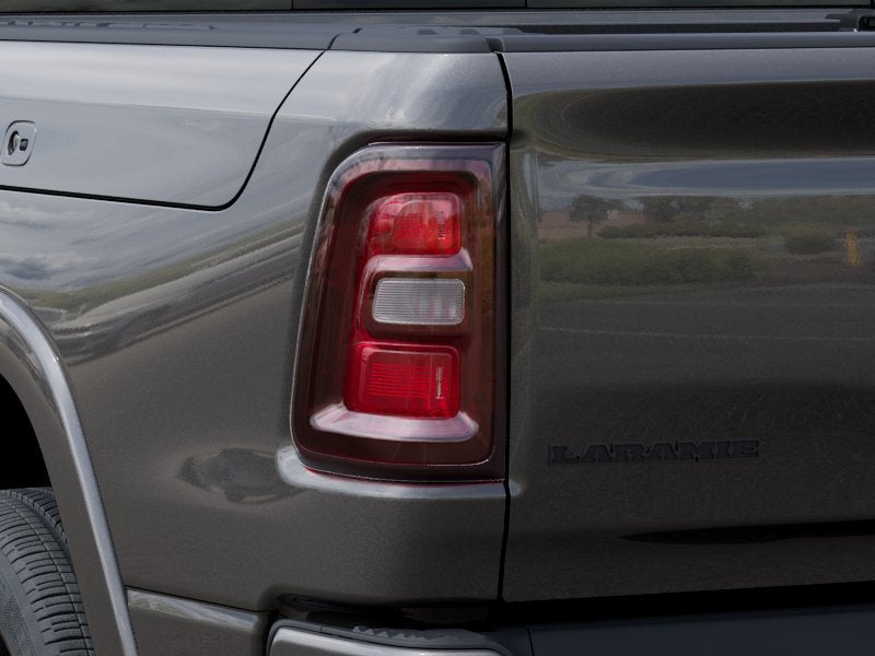 2026 RAM Ram 1500 RAM 1500 LARAMIE CREW CAB 4X2 5'7' BOX