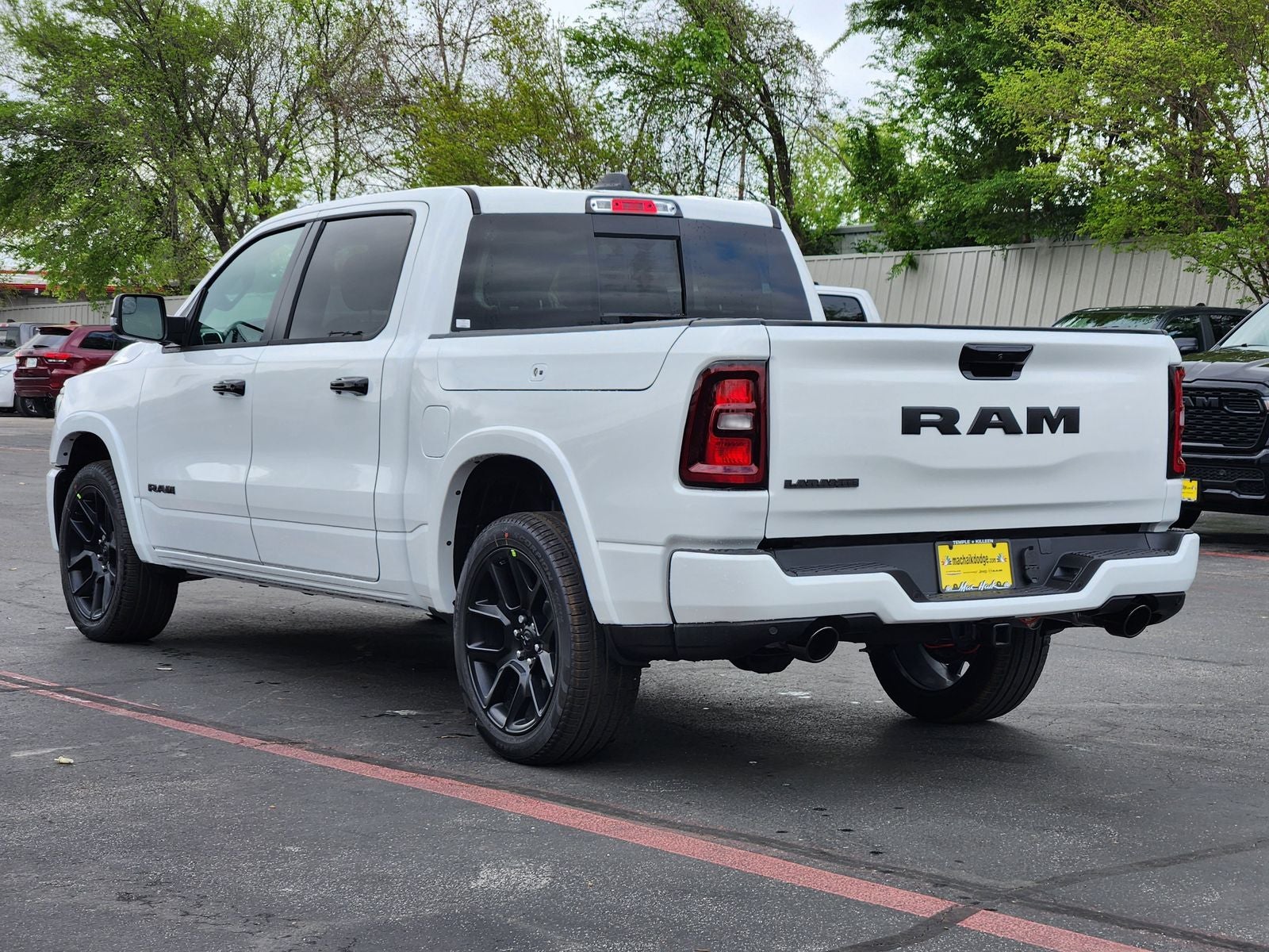 2026 RAM Ram 1500 RAM 1500 LARAMIE CREW CAB 4X2 5'7' BOX