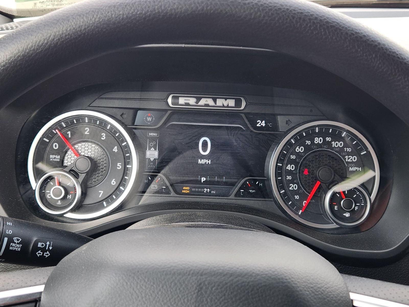 2026 RAM Ram 1500 RAM 1500 EXPRESS CREW CAB 4X4 5'7' BOX