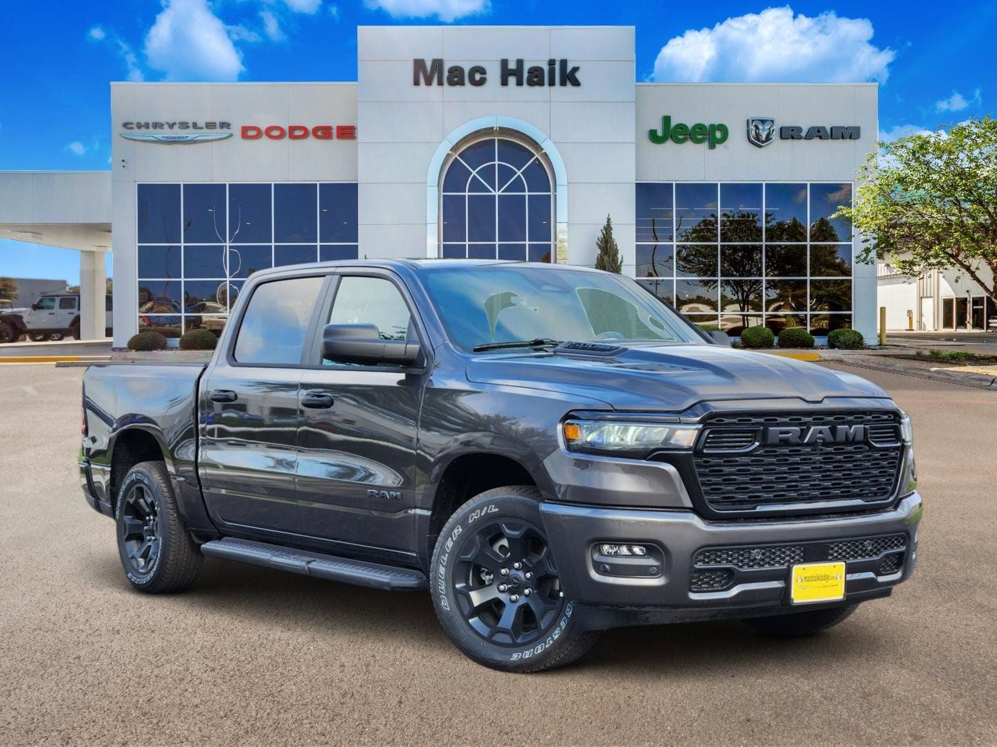 2026 RAM Ram 1500 RAM 1500 EXPRESS CREW CAB 4X4 5'7' BOX