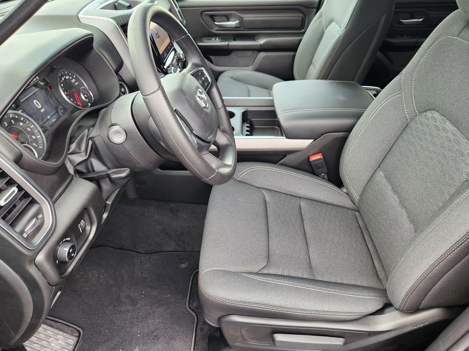 2026 RAM Ram 1500 RAM 1500 EXPRESS CREW CAB 4X4 5'7' BOX