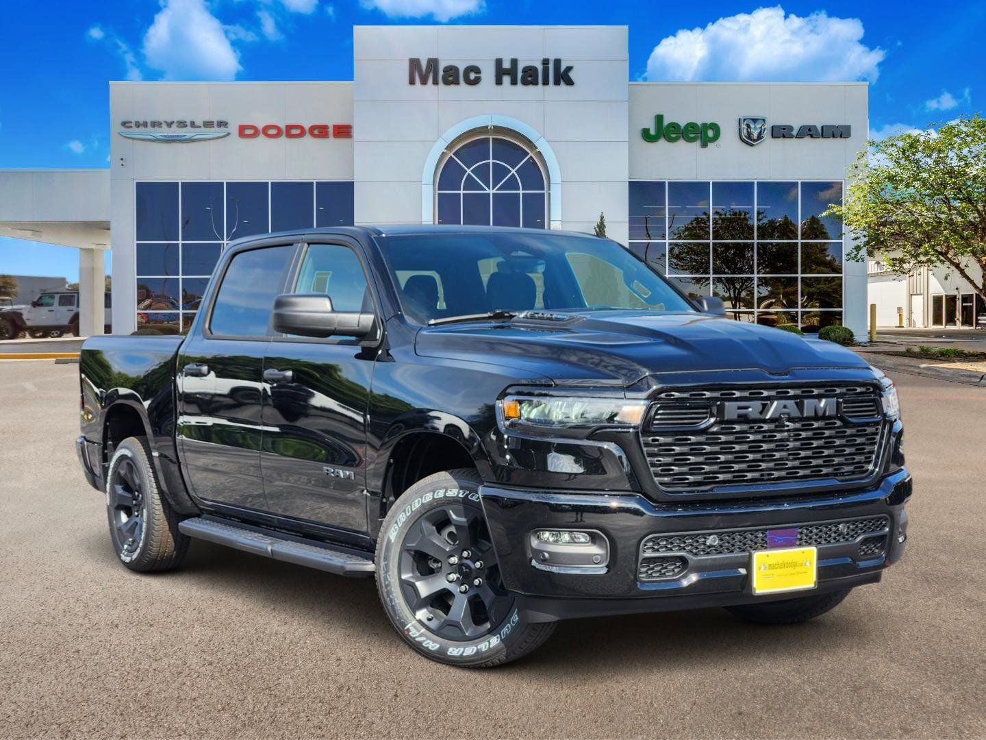 2026 RAM Ram 1500 RAM 1500 EXPRESS CREW CAB 4X4 5'7' BOX