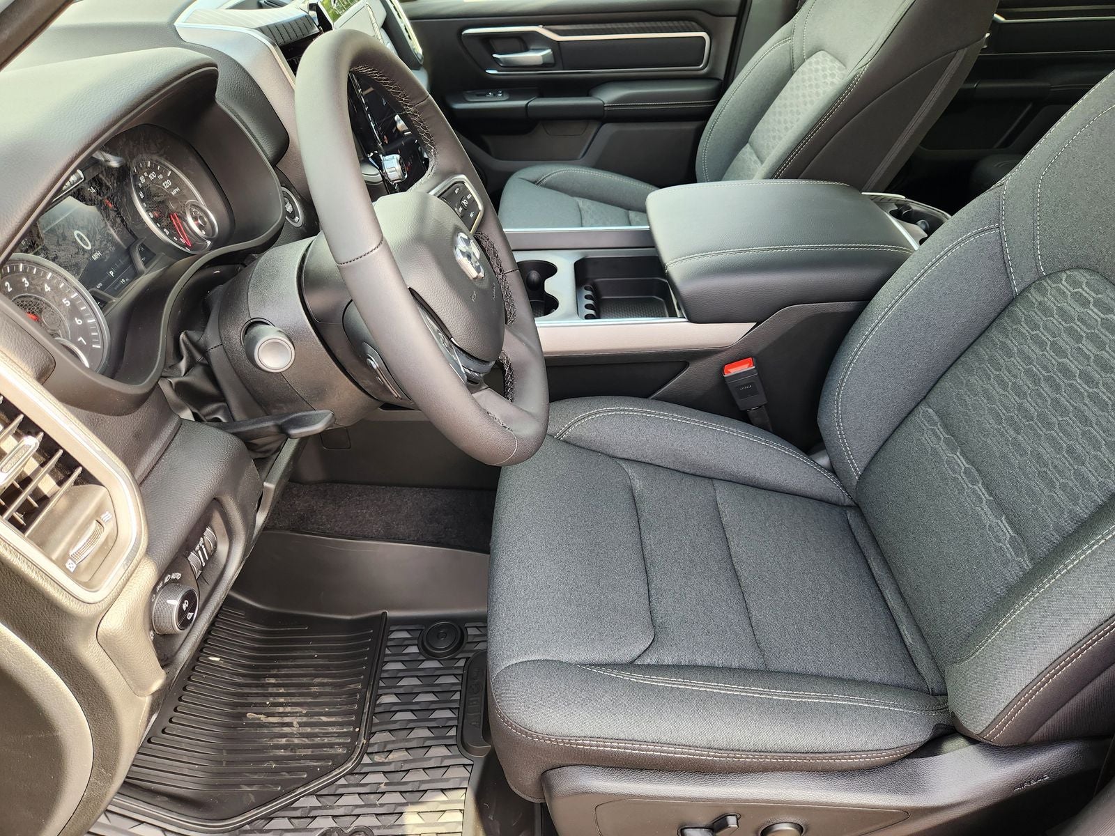 2026 RAM Ram 1500 RAM 1500 LONE STAR CREW CAB 4X4 5'7' BOX