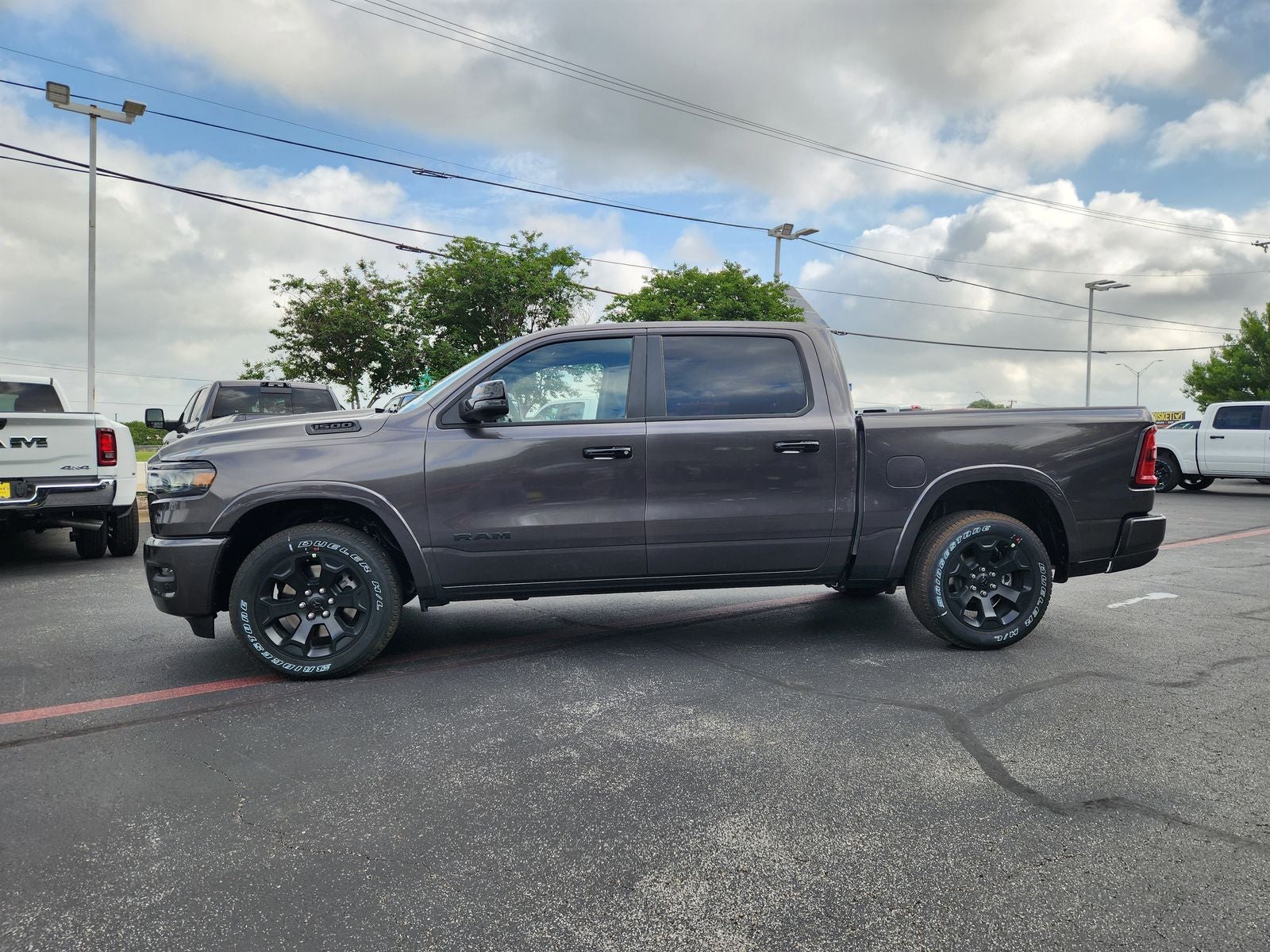 2026 RAM Ram 1500 RAM 1500 LONE STAR CREW CAB 4X4 5'7' BOX