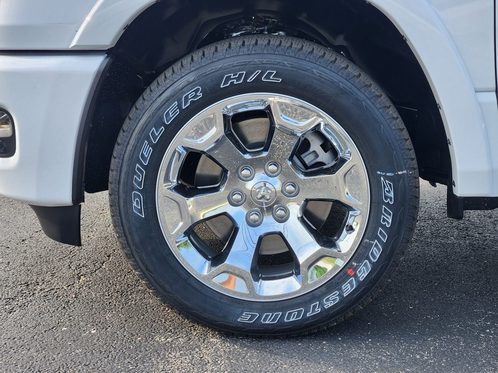 2026 RAM Ram 1500 RAM 1500 LONE STAR CREW CAB 4X4 5'7' BOX