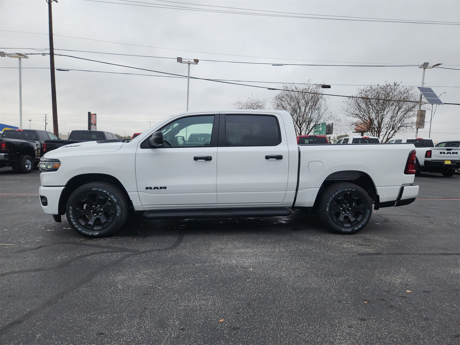 2026 RAM Ram 1500 RAM 1500 EXPRESS CREW CAB 4X4 5'7' BOX