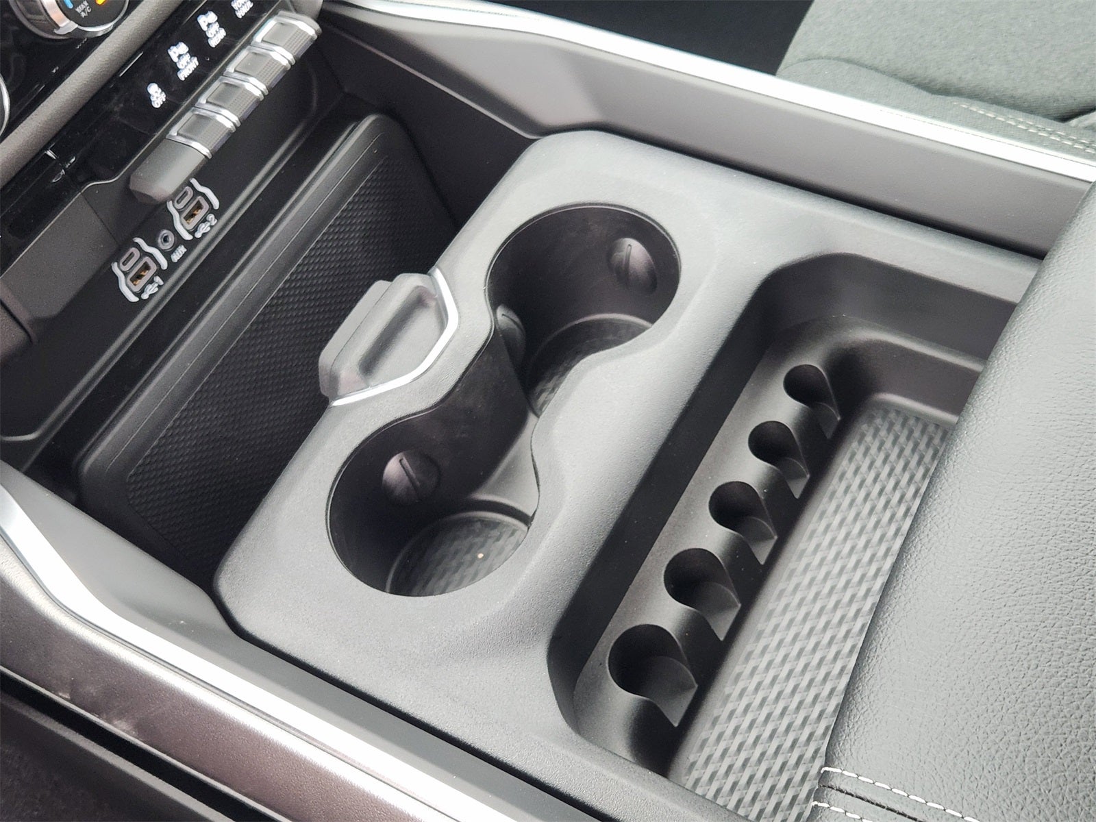 2026 RAM Ram 1500 RAM 1500 EXPRESS CREW CAB 4X4 5'7' BOX