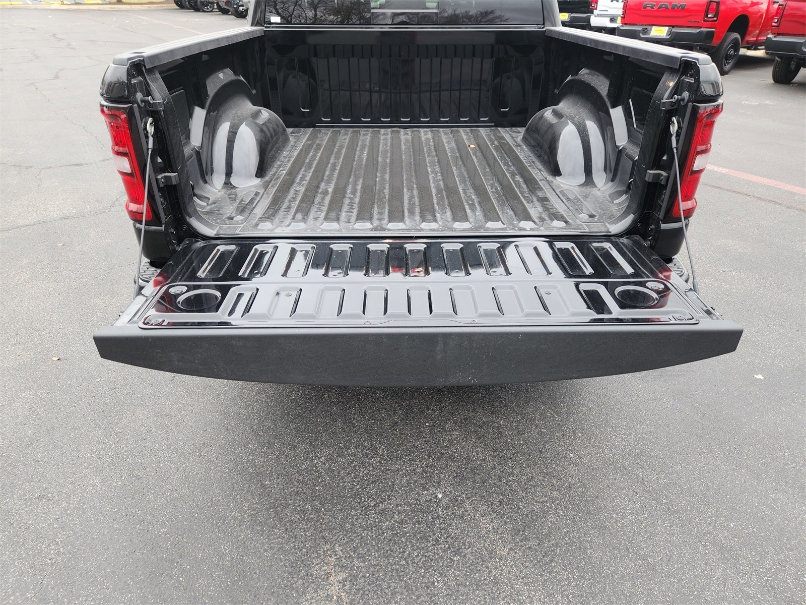 2026 RAM Ram 1500 RAM 1500 EXPRESS CREW CAB 4X4 5'7' BOX