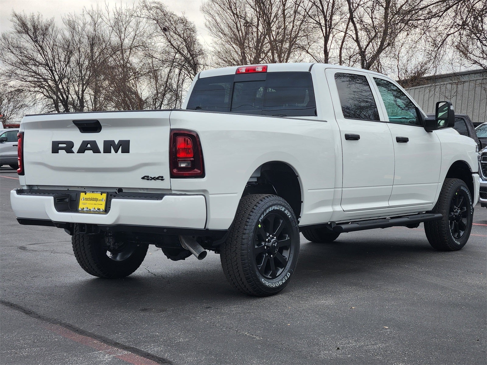 2026 RAM Ram 2500 RAM 2500 BLACK EXPRESS CREW CAB 4X4 6'4' BOX