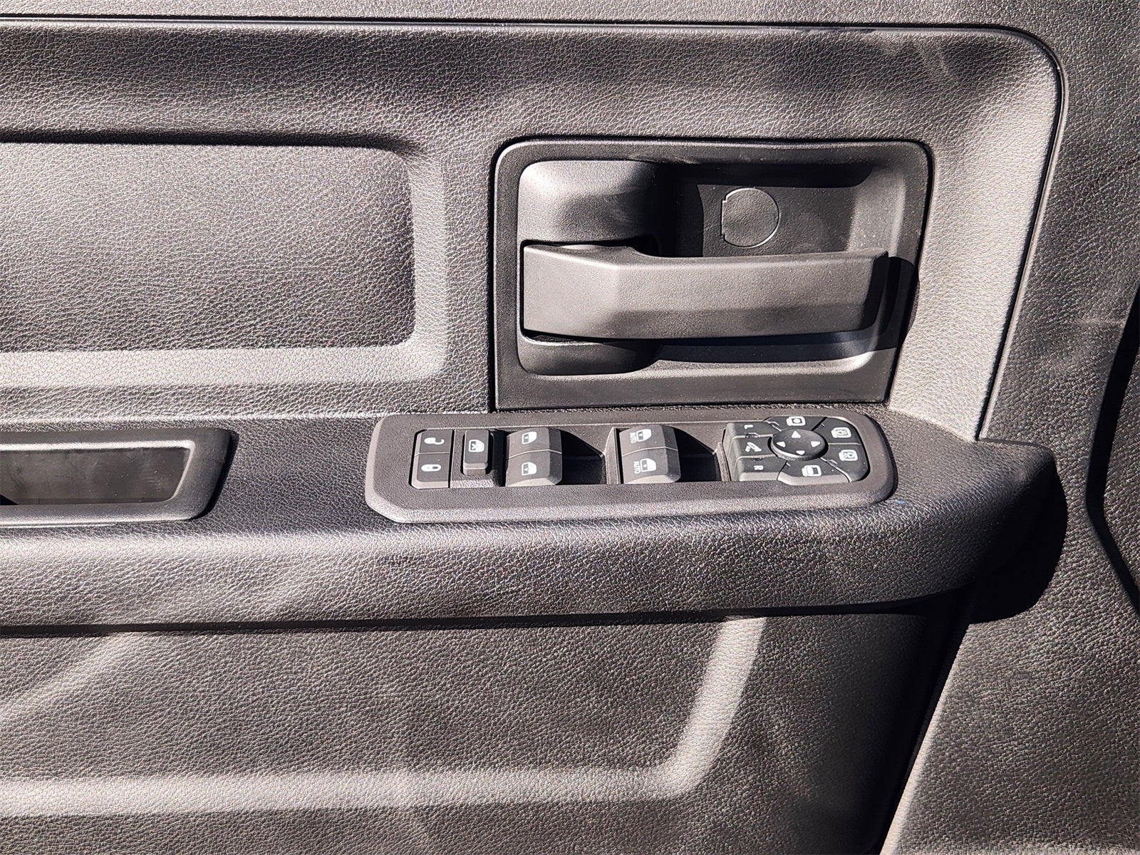 2026 RAM Ram 2500 RAM 2500 BLACK EXPRESS CREW CAB 4X4 6'4' BOX