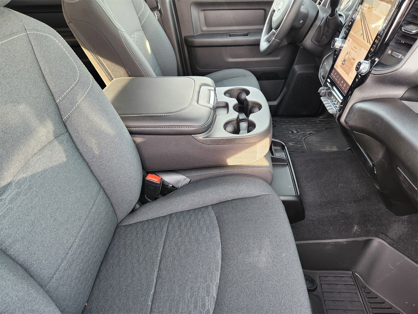 2026 RAM Ram 2500 RAM 2500 BLACK EXPRESS CREW CAB 4X4 6'4' BOX