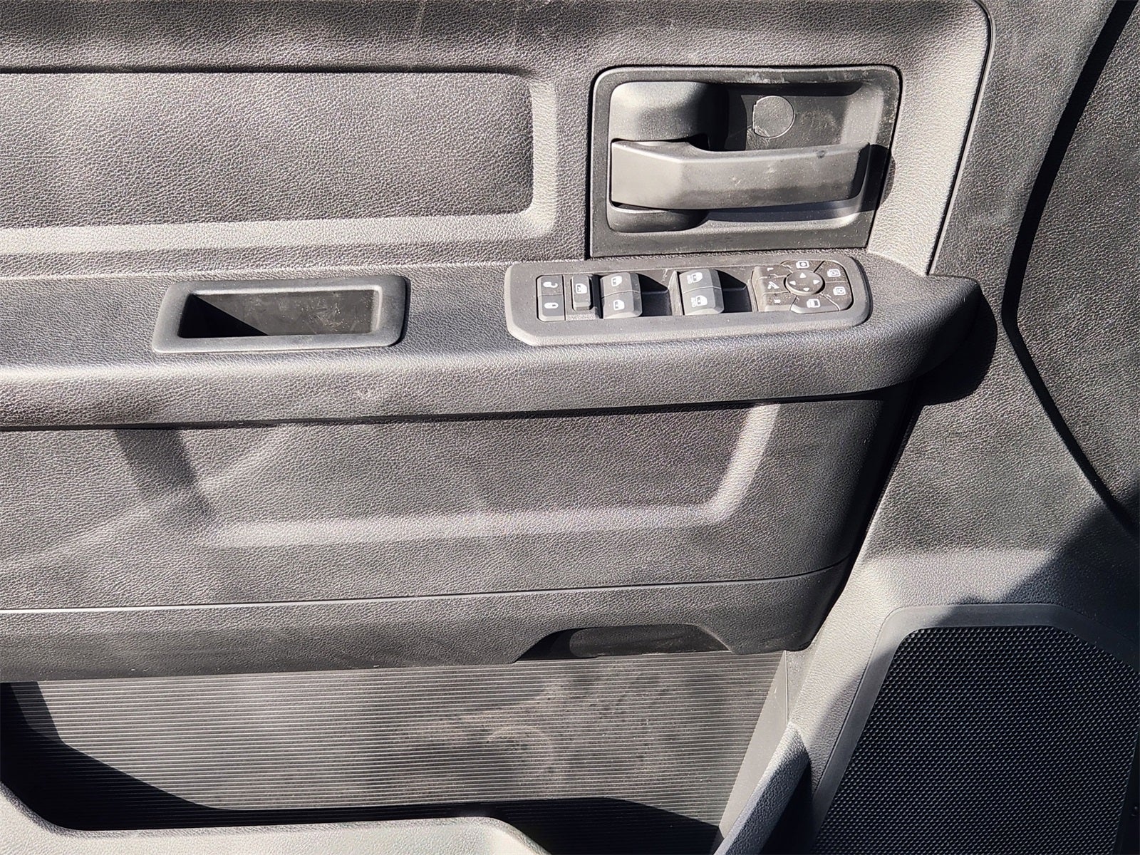 2026 RAM Ram 2500 RAM 2500 BLACK EXPRESS CREW CAB 4X4 6'4' BOX