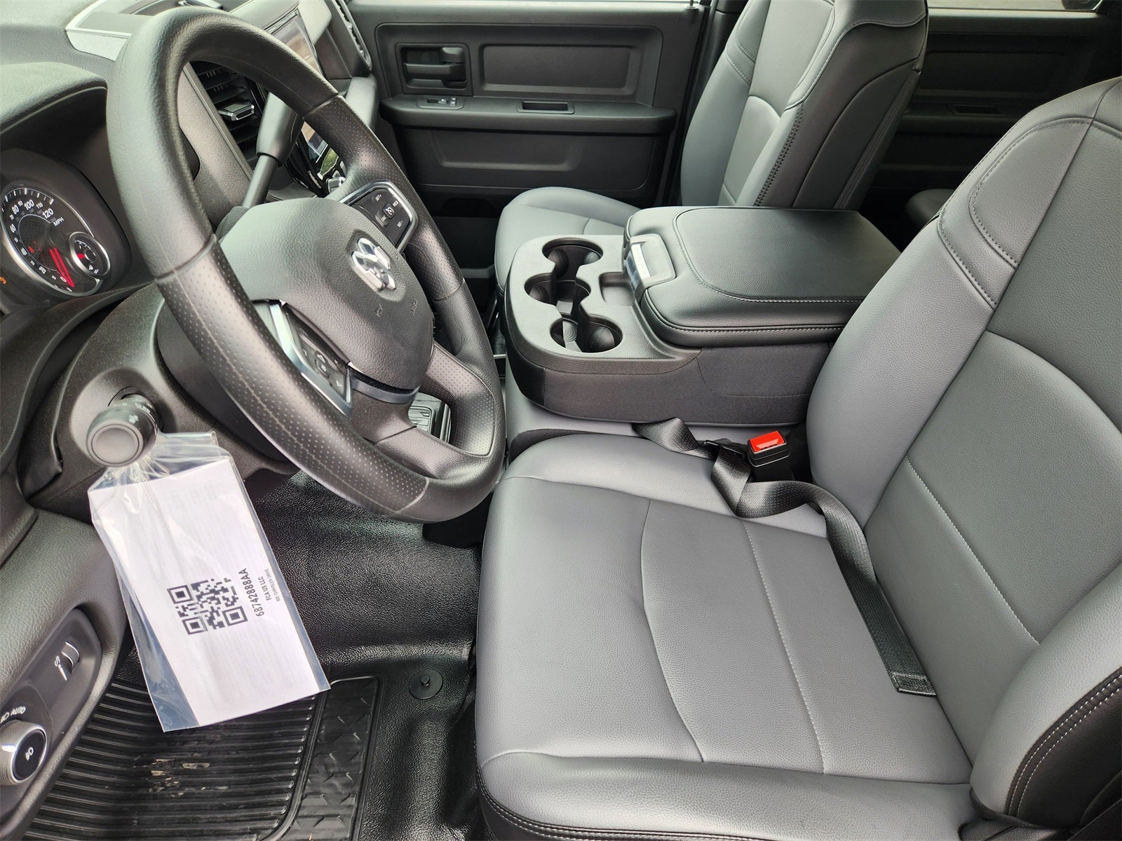 2026 RAM Ram 3500 Chassis Cab RAM 3500 TRADESMAN CREW CAB CHASSIS 4X4 60' CA