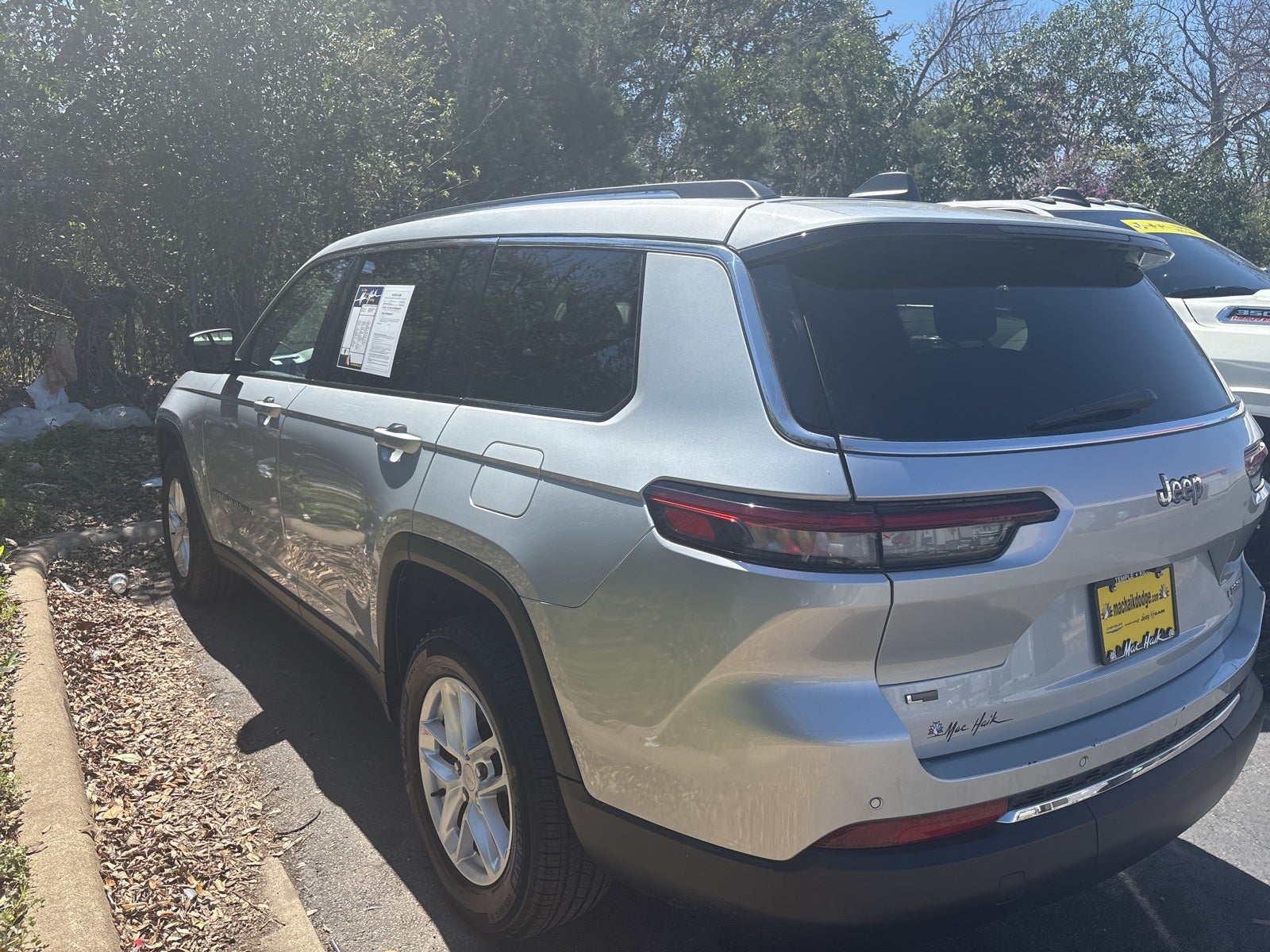 2022 Jeep Grand Cherokee L Laredo