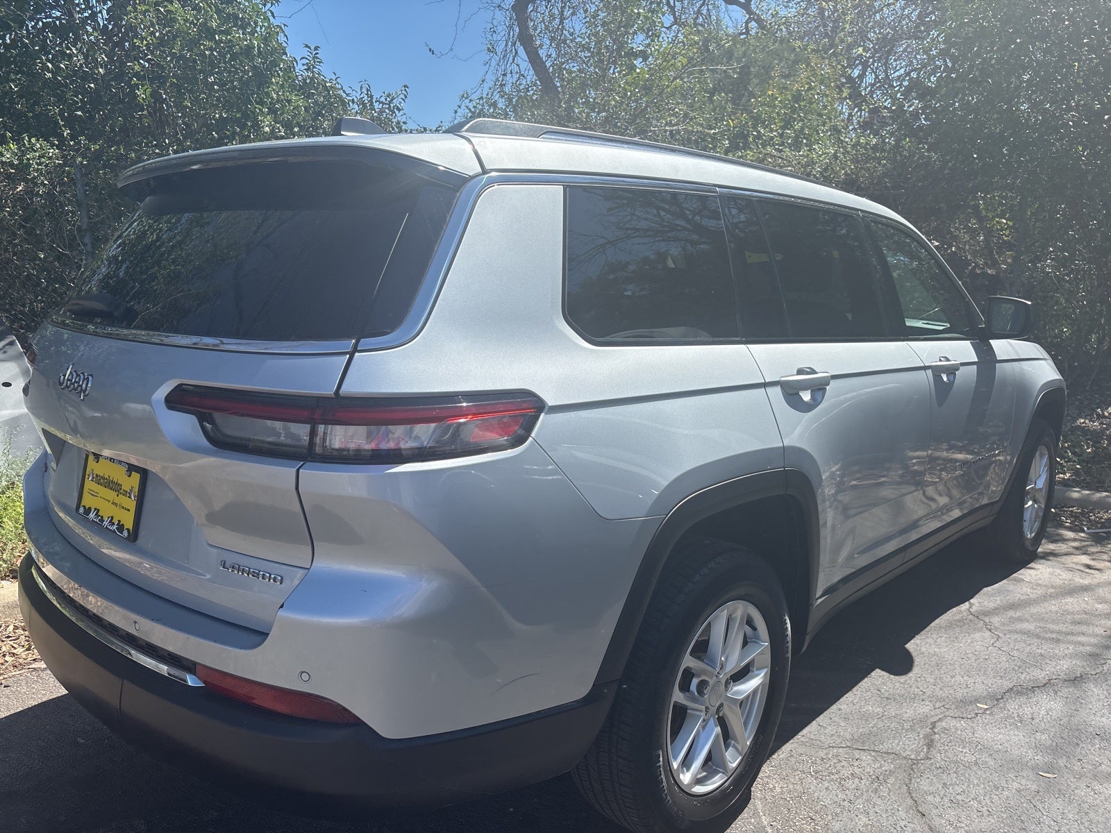 2022 Jeep Grand Cherokee L Laredo
